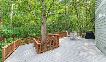 6829 LITTLE RIVER Tpke, Annandale, VA 22003