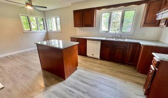 1165 Park Ave, Amherst, OH 44001