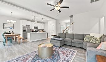 201 Rough Ridge Trl, Aberdeen, NC 28315