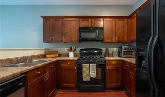 115 Bethany Manor Dr, Ball Ground, GA 30107