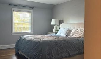 42 Pelham Pkwy, North Providence, RI 02911