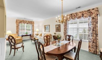 18 Powderhorn Way, Allentown, NJ 08501