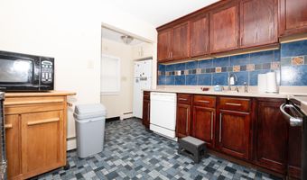 12 Jase Ct, Albany, NY 12208