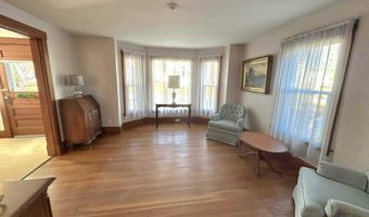 208 7th St, Bangor, ME 04401