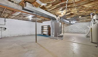 5062 Ashville Rd, Ashville, OH 43103