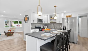 205 Linkensmith Dr, Anna, OH 45302