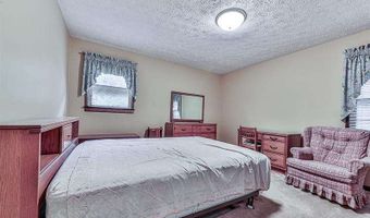 4445 Moon Sta, Acworth, GA 30101