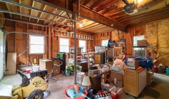 53 Henry St, Amherst, MA 01002