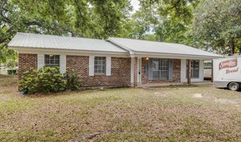 16201 Cervantes Ct, Biloxi, MS 39532