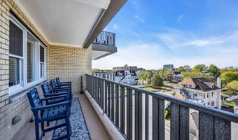 510 Deal Lake Dr 6B, Asbury Park, NJ 07712