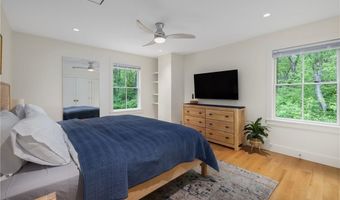 31 Wright Ln, Jamestown, RI 02835