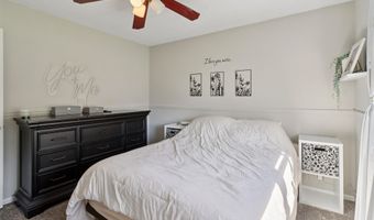 213 10th Ave SW, Altoona, IA 50009