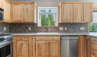 671 Kelso Woods Dr, Athol, ID 83801