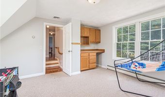 15 Caraway Dr, Johnston, RI 02919