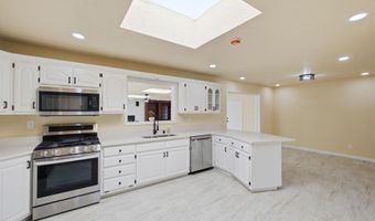 10103 La Salle Pl NW, Albuquerque, NM 87114