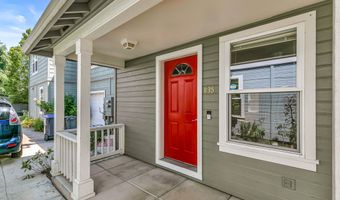 835 Blackberry Ln, Ashland, OR 97520