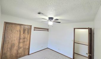 808 Cambridge Dr, Altus, OK 73521