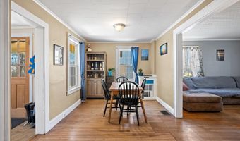 60 6th St, Bangor, ME 04401