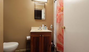 72 Terrace St, Bergenfield, NJ 07621