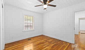 301 E Craig St, Atmore, AL 36502