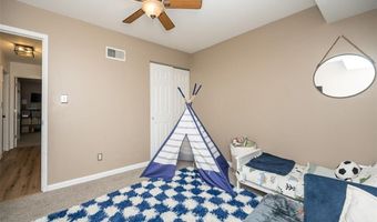 704 Woodrun Dr, Ballwin, MO 63021