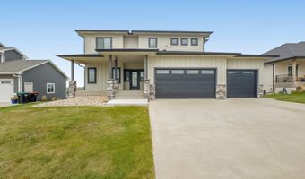 1616 W Legacy Dr, Brandon, SD 57005