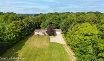 72021 Romeo Plank Rd, Armada, MI 48005