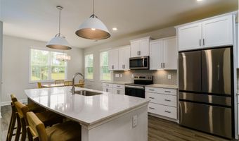 552 Watauga Ln, Aberdeen, NC 28315