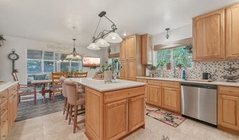 1099 PARKVIEW Dr, Brookings, OR 97415