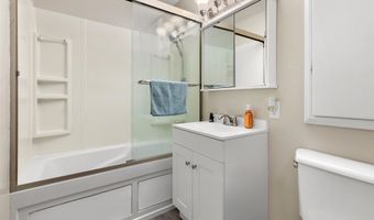 1413 E MARQUETTE St, Appleton, WI 54911