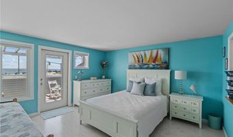 19 Beach St 13, Narragansett, RI 02882