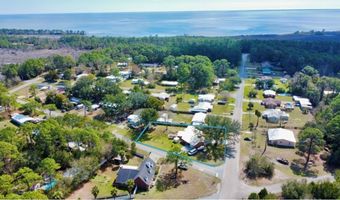 23 Apalachee St, Apalachicola, FL 32320
