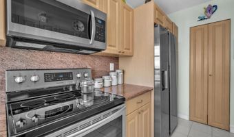 19101 Mystic Pointe Dr PH6, Aventura, FL 33180