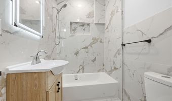429 KENNEDY Blvd, Bayonne, NJ 07002