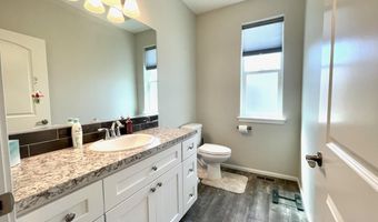 503 Grader Ct, Benton City, WA 99320