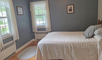 72 Green Mdw, Brattleboro, VT 05301