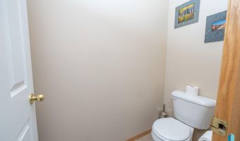 1012 E Magnolia Dr, Brandon, SD 57005
