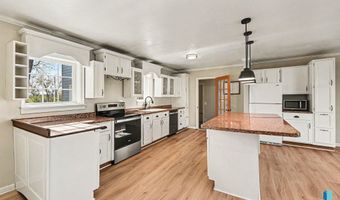 1301 S Splitrock Blvd, Brandon, SD 57005