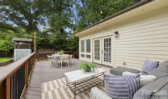 1815 DeArmon Dr, Charlotte, NC 28205