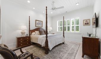 685 Raymond Rd, Arapahoe, NC 28510