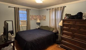 9 Roger St, Bangor, ME 04401