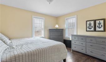 89 Sand Hill Cove Rd, Narragansett, RI 02882