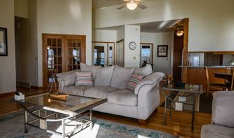 198 W Lake Dr, Arlington, SD 57212