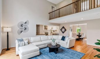 9908 KENTSDALE Dr, Potomac, MD 20854