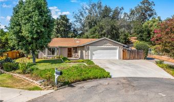 905 Dolstra Ln, Fallbrook, CA 92028