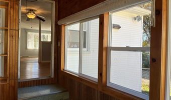 25 Water St, Johnston, RI 02919