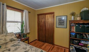 29 Breedlove Dr, Andrews, NC 28901