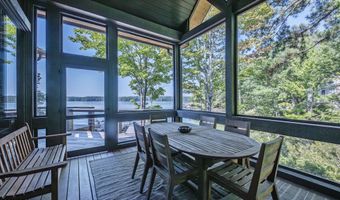 58 S Point Dr, Alexander City, AL 35010