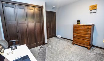 1203 Nano Nagle Ave, Aberdeen, SD 57401