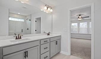 323 Queensferry Ln, Aberdeen, NC 28315